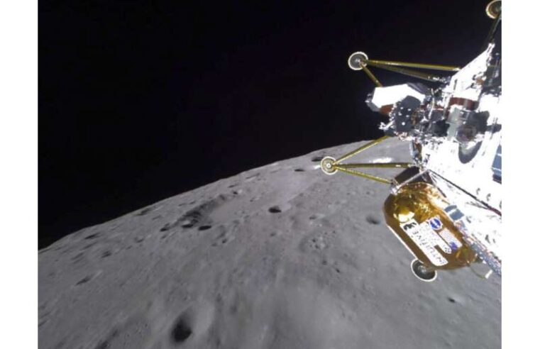 Sonda Athena pousa perto do polo sul da Lua