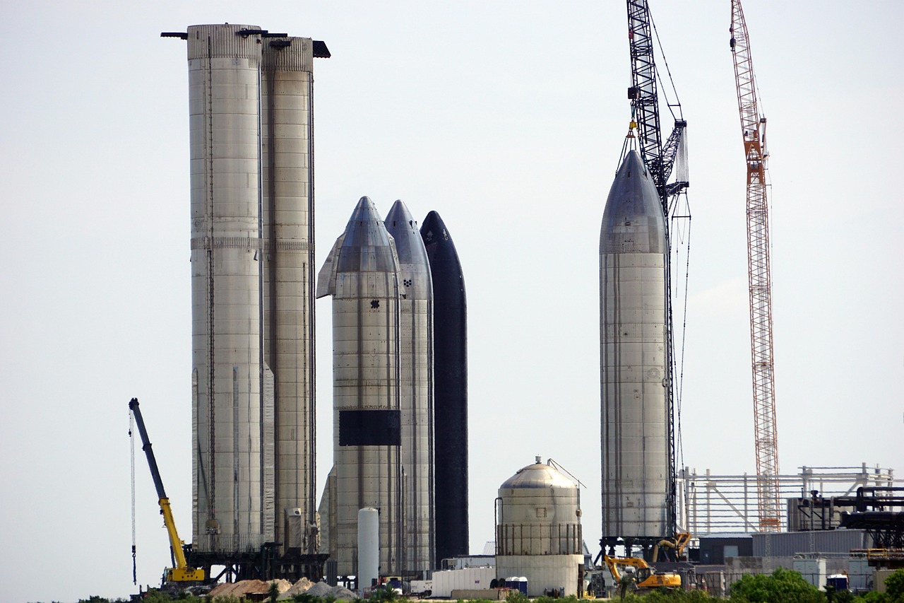 SpaceX conclui investigação sobre explosão da Starship e confirma novo lançamento para 27 de maio